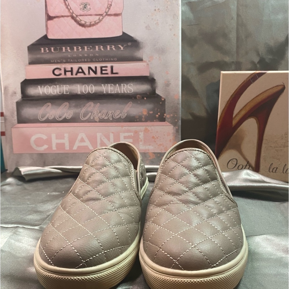 Steve Madden Ecentricq Slip Ons Size 8